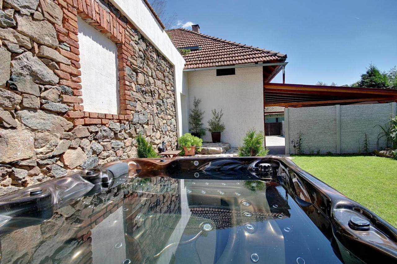 Holiday Home Kvitek Ctetin Екстер'єр фото
